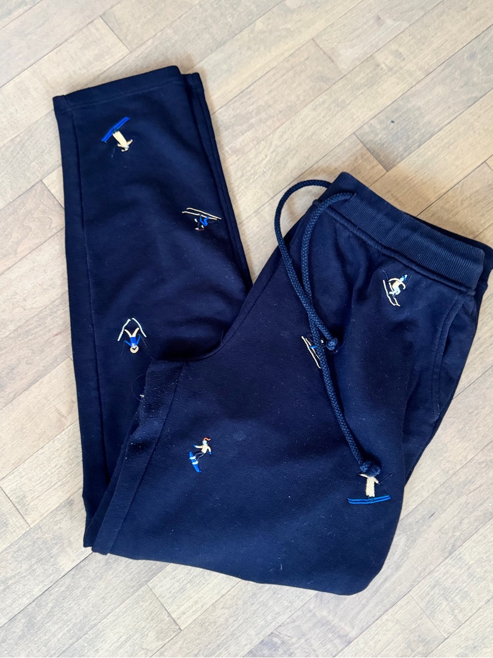 Lou & Grey - Women’s Embroidered Ski Jogger Pants (medium)